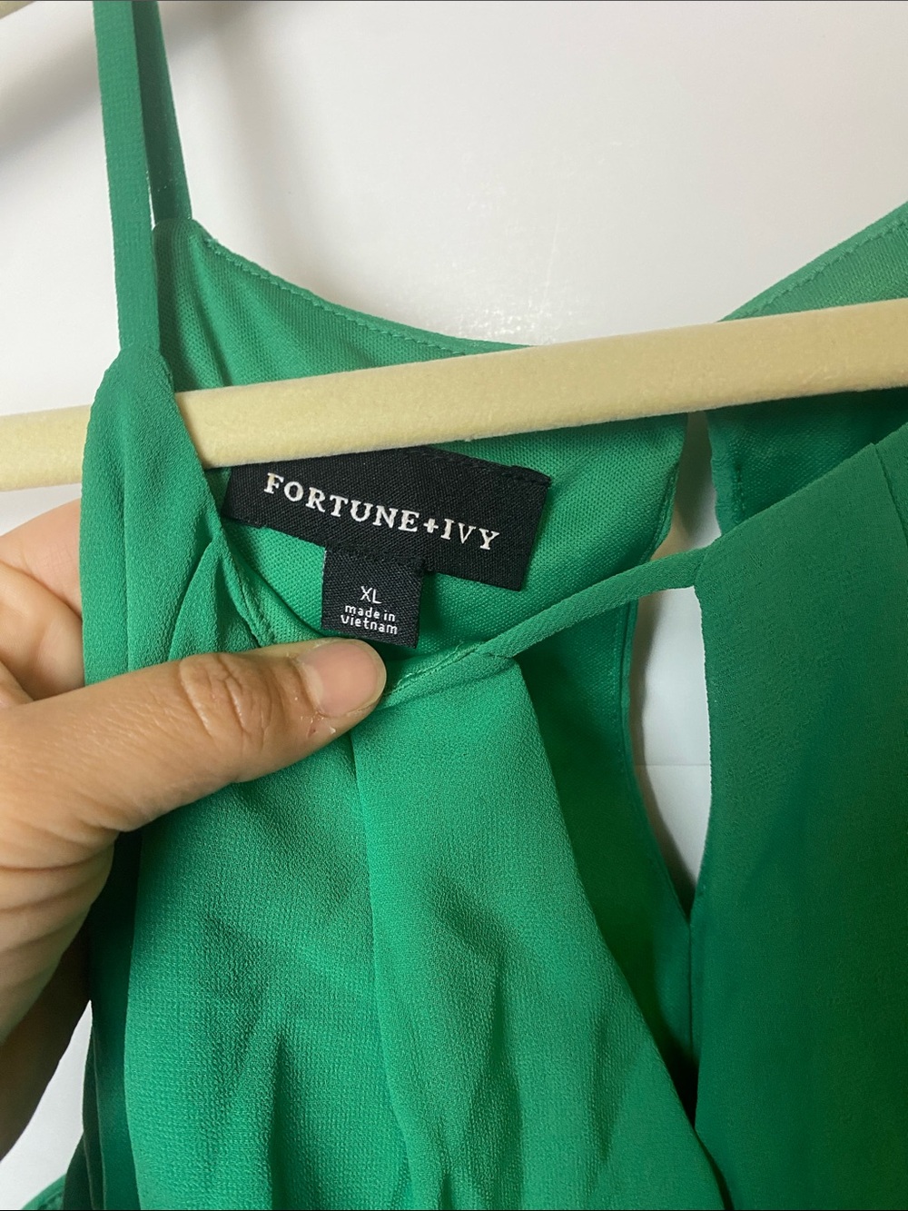 Green Halter Tie-Waist Mini Dress - Picture 2 of 6